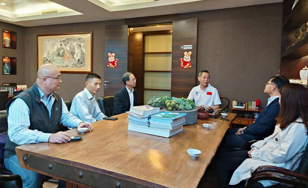 我会秘书处走访木生缘机构.jpg