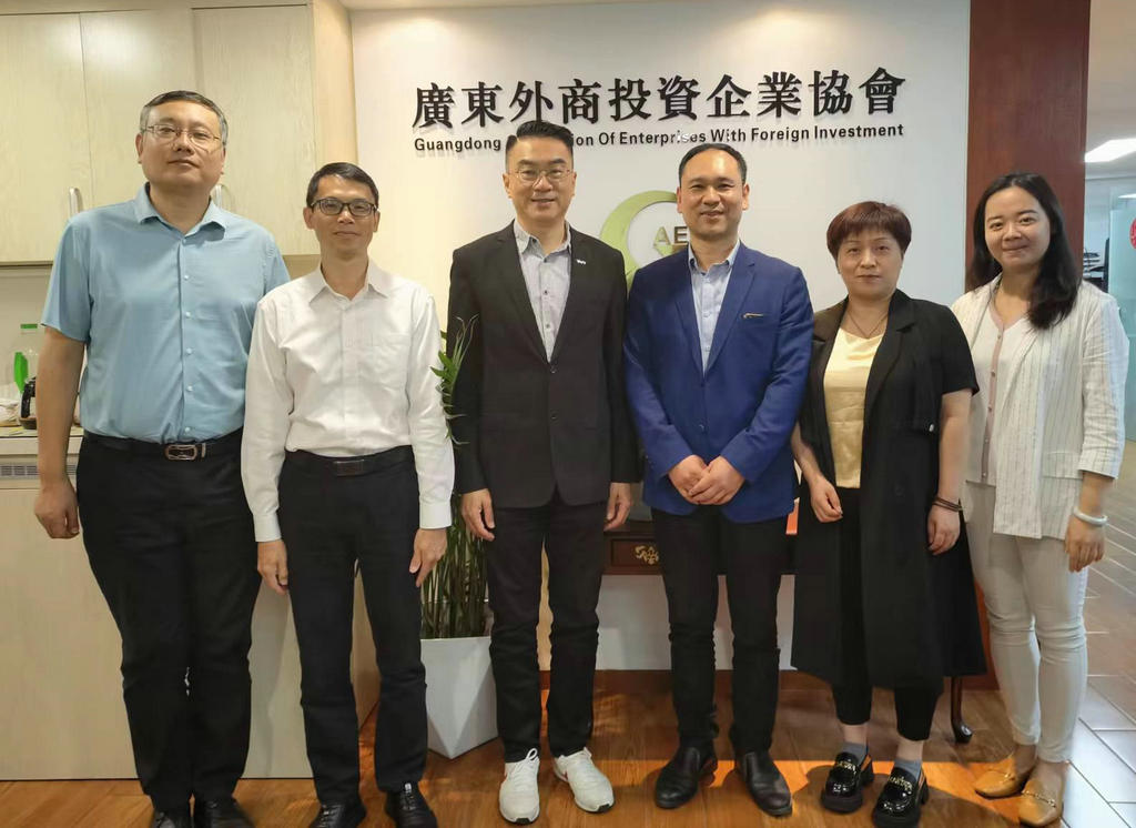 我会分别接待英国广东商会、沃尔玛、早稻田、云南投促局等单位来访 (3).jpg