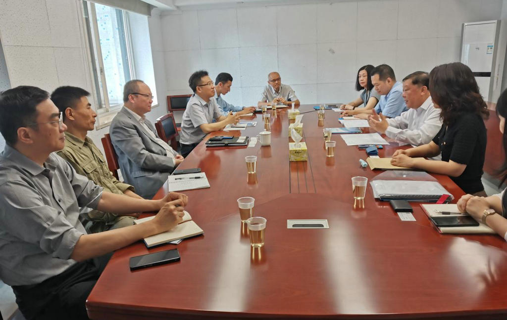 陈越华会长会见广州市商务局、广州外商投资企业协会一行.jpg