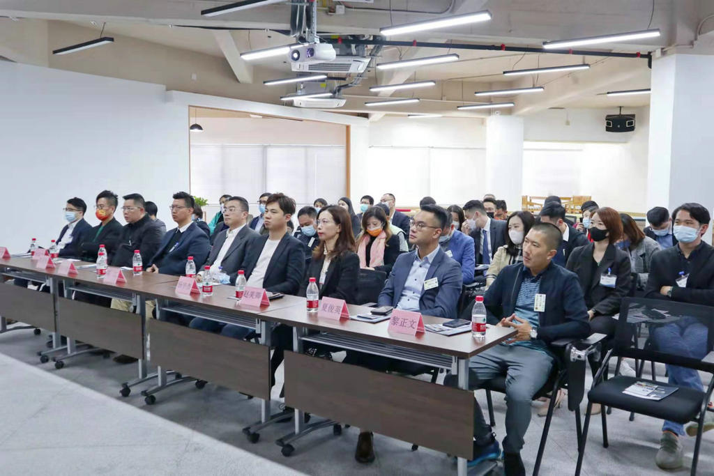 我会组织会员企业参加粤港澳大湾区青年企业家珠海交流考察团.jpg