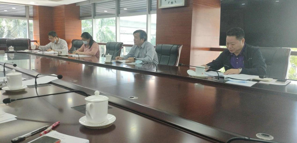 我会参加省人大立法论证会(1).jpg