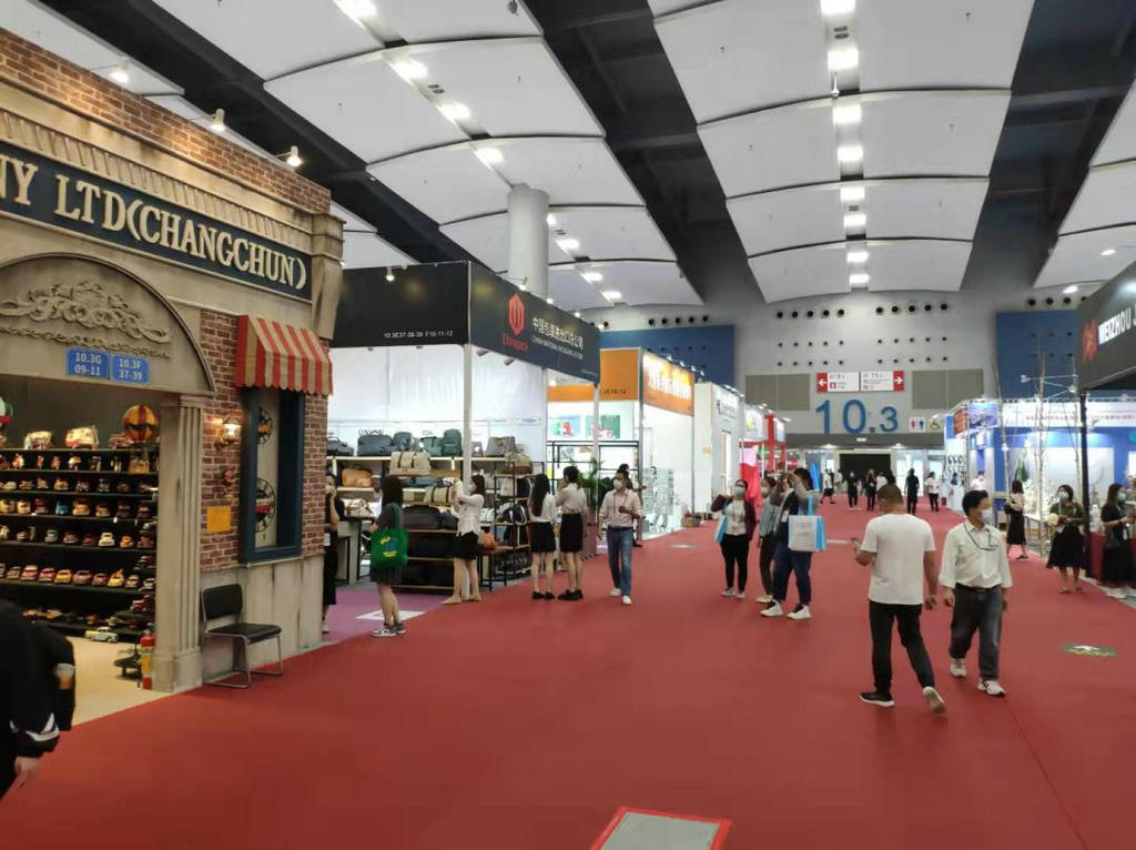 省协会组织参观第130届中国进出口商品交易会 (2).jpg