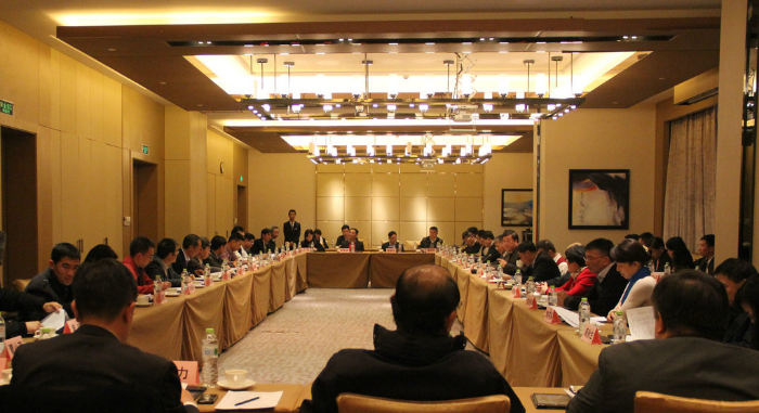 2014副会长与顾问单位座谈会 1.JPG