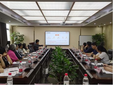 省协会青委会举办“同谋创新共话未来”交流会暨庆祝五四青年节活动1.jpg